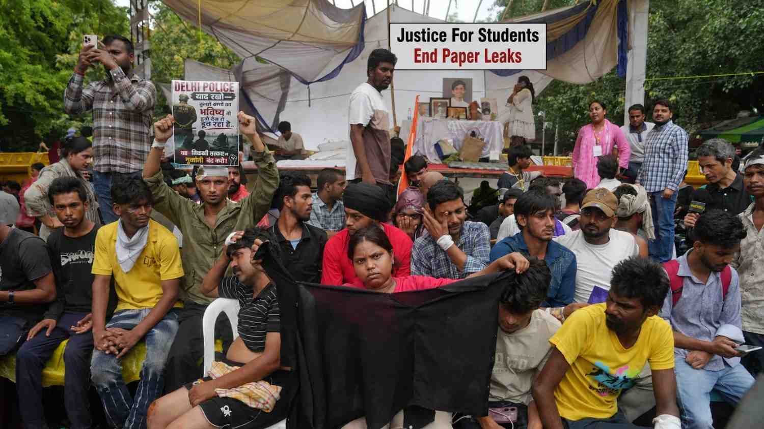 Jantar Mantar Protest Continues: Students Demand Accountability Over Exam Irregularities